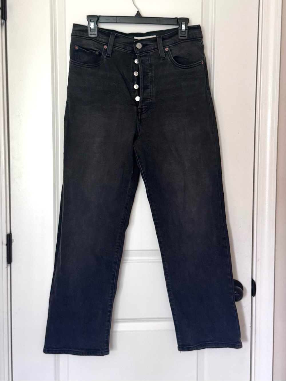 Levi's Black rib cage straight ankle Jeans